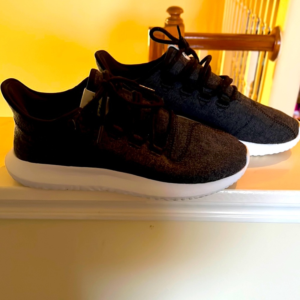 Adidas tennis shoes worn only once! Super comfy like walking on a cloud!